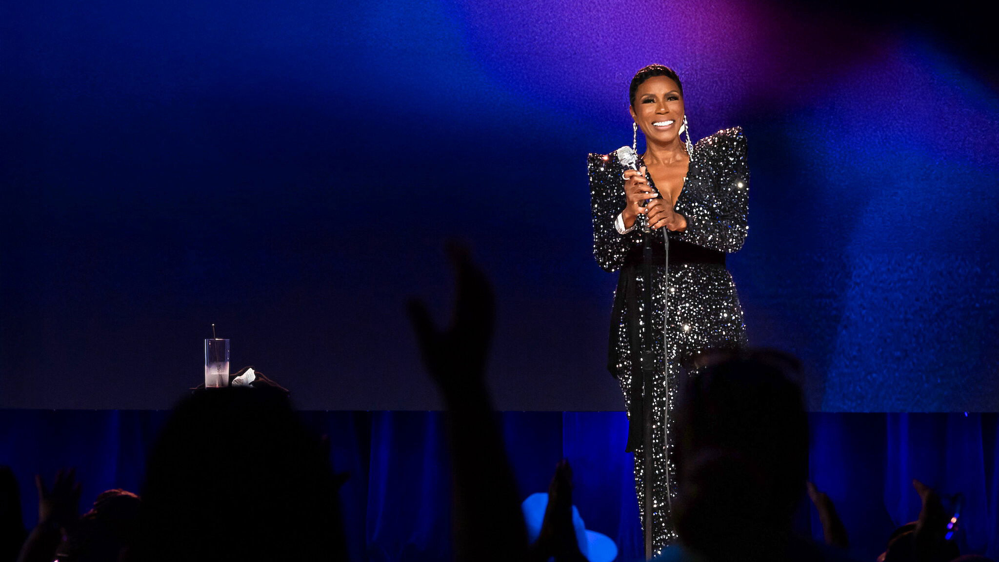Sommore: Đèn chùm rực sáng