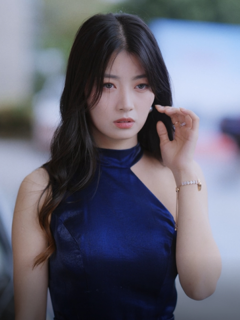Xem Phim Sư Tỷ Không Chịu Nổi Nữa Vietsub HD Online - Rophim