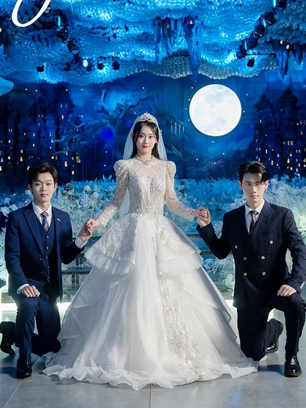 Xem Phim Tiểu Thư Giả Trở Thành Người Được Yêu Mến Toàn Cầu Vietsub HD Online - Rophim