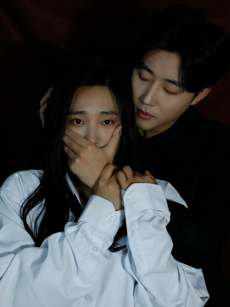 Xem Phim Tình Yêu Giam Cầm Vietsub HD Online - Rophim